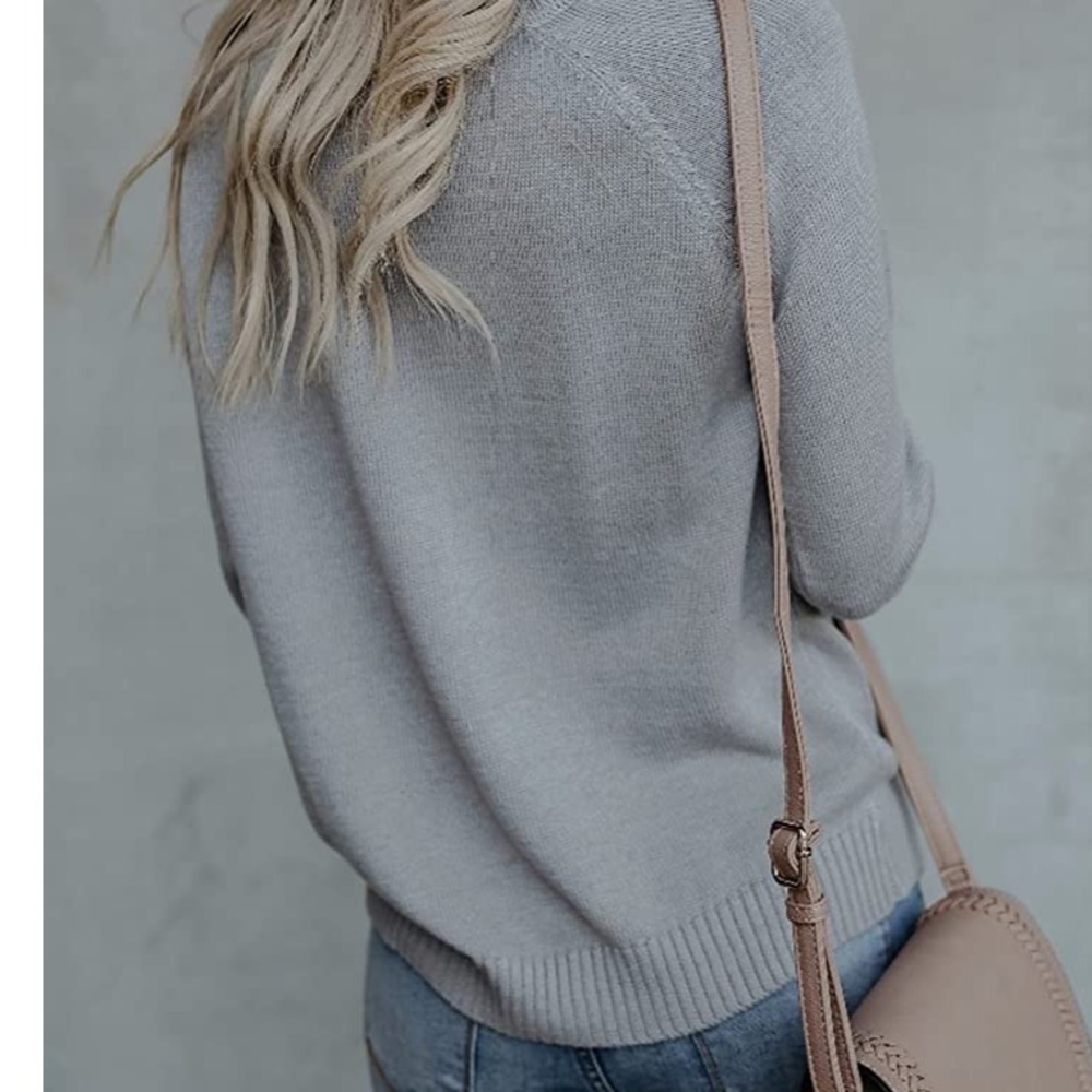 Beautiful woman knitted sweater long sleeve - Picture 3 of 8